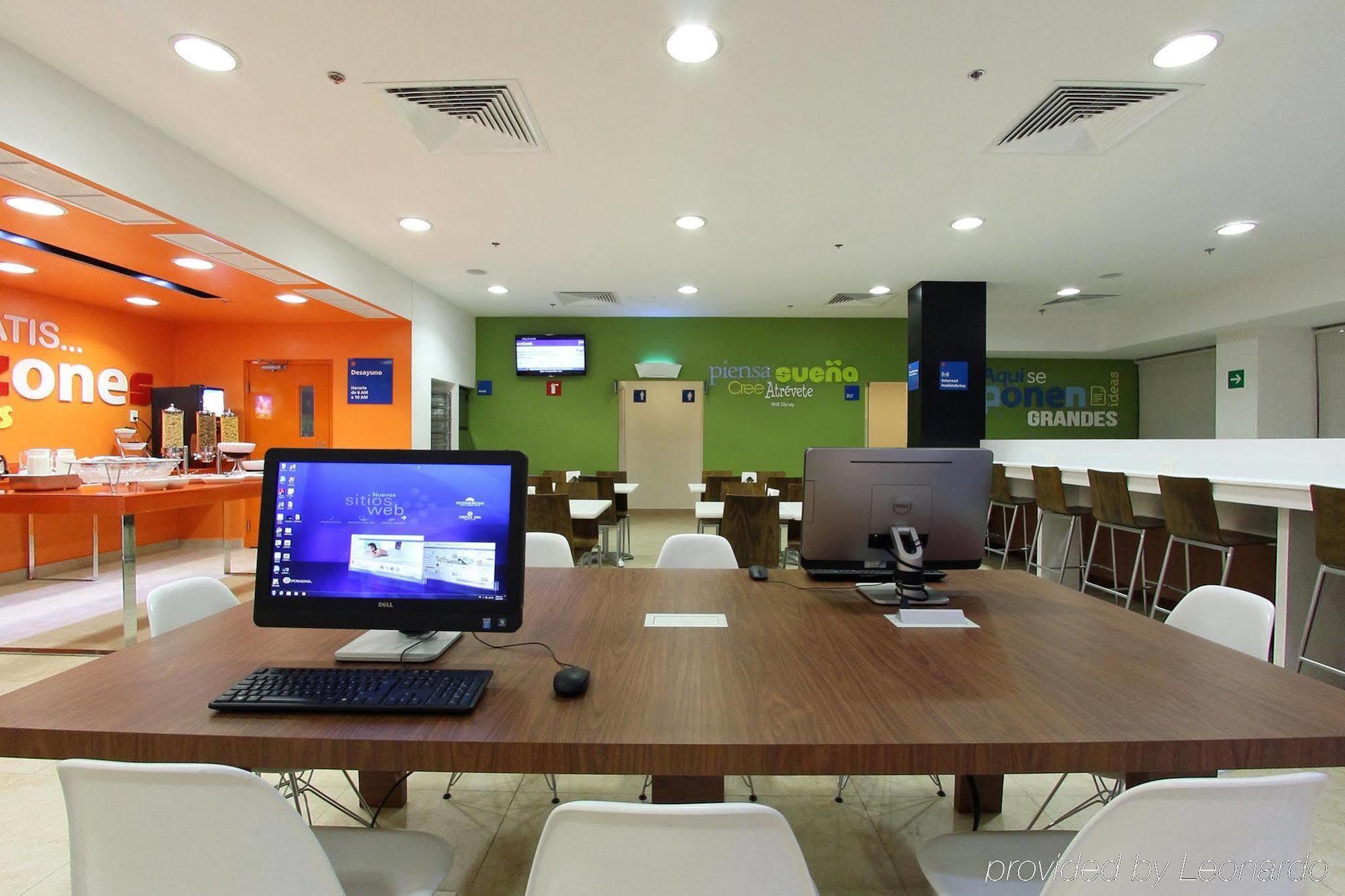 One Villahermosa Centro Bisnis foto